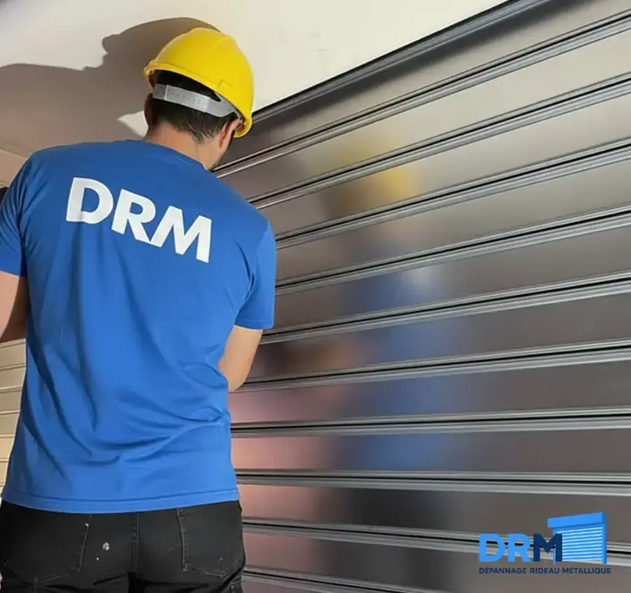 Dépannage rideau métallique - Intervention rapide 24h/24 pour tout problème de rideau métallique bloqué, coincé ou endommagé. - DRM